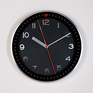 Topmodische Wanduhr Active Uhr modernes Design Alu Glas Uhr Trend