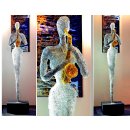 Design Skulptur - Musikerin mit Saxophon - Aluminium silber /gold In-Outdoor
