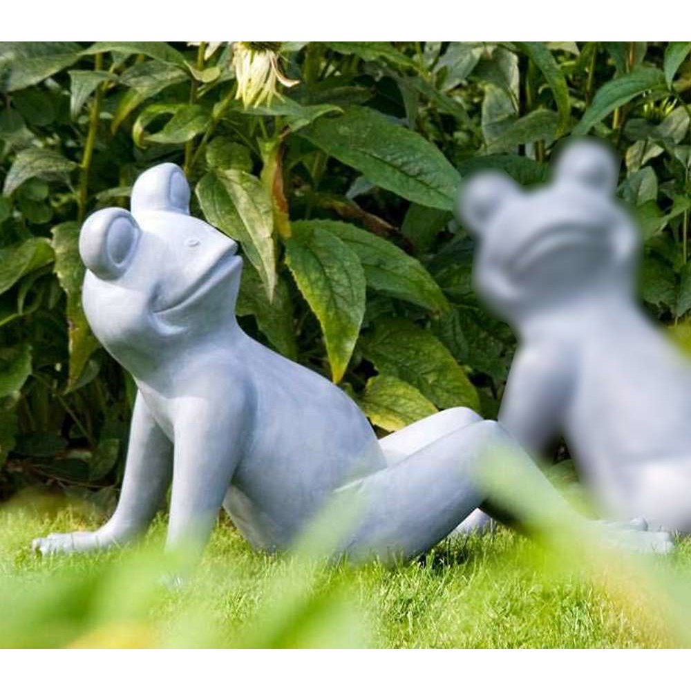 Garten-Deko Figur Frosch aus Poly 30 x 43 cm  - 1 Stück!